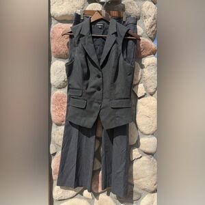 bebe Dark Charcoal Gray Tailored Vest and Pants Suit